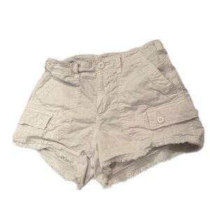 American‎ Eagle White Shorts